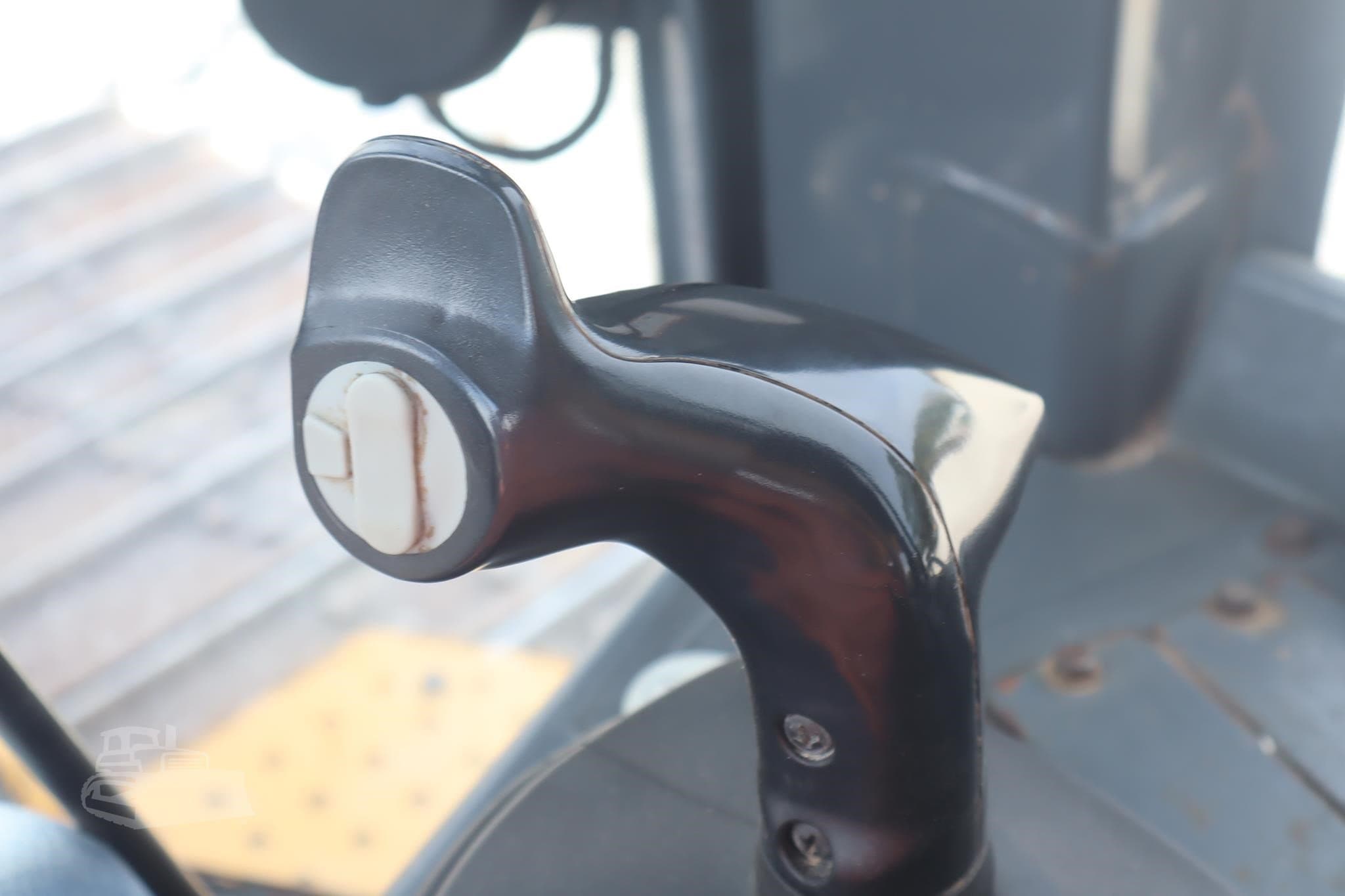 2013 JOHN DEERE 750K DOZER — AC CAB photo 6