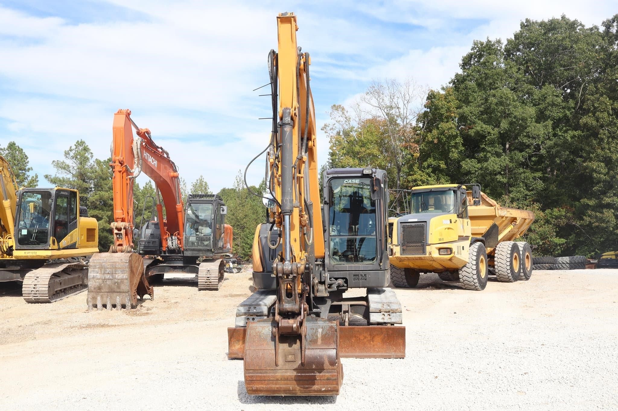 CASE CX80C WITH HYDRAULIC THUMB, SWING BOOM AND BACKFILL BLADE photo 8