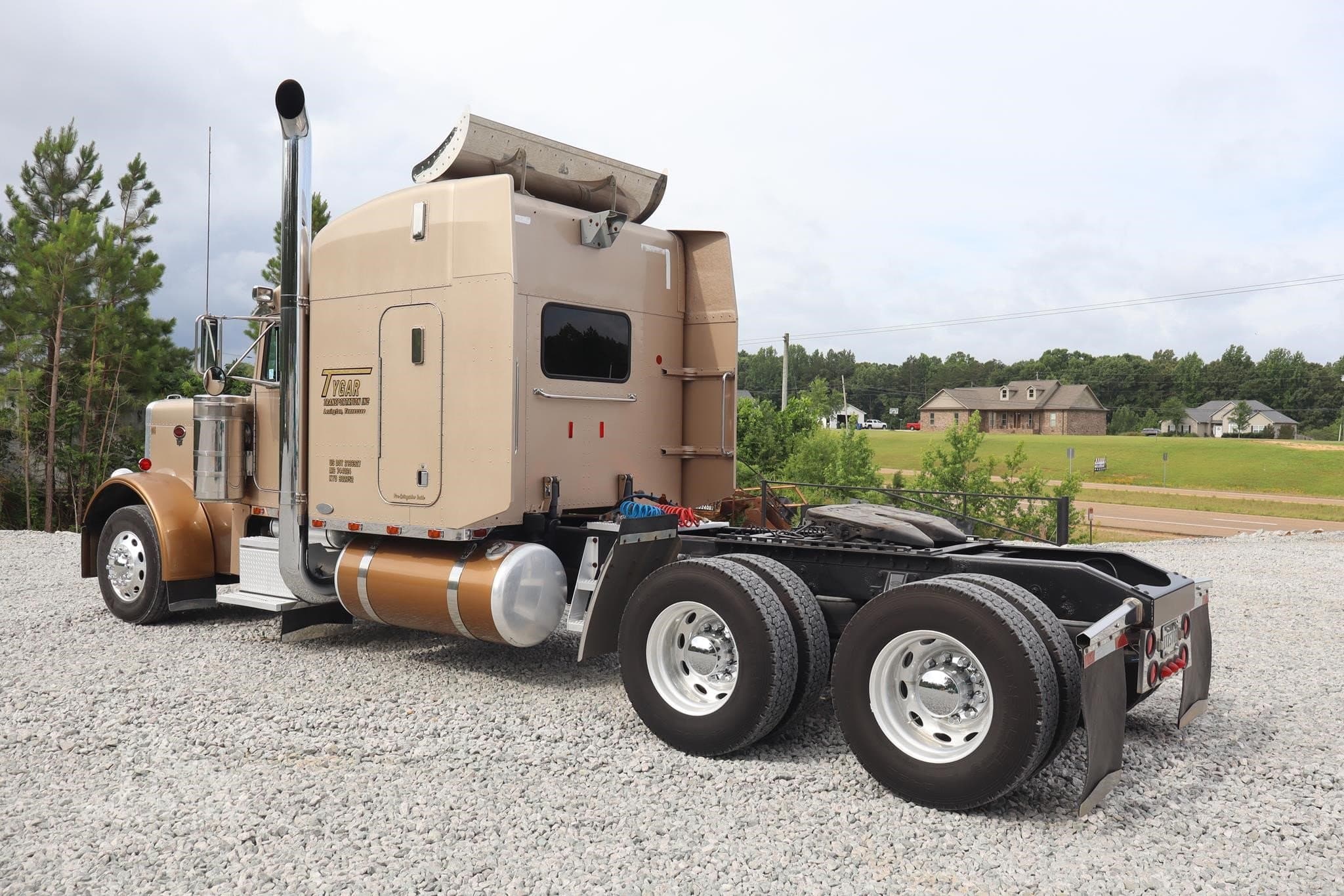 2004 PETERBILT 379 SLEEPER TRUCK — A/C photo 3