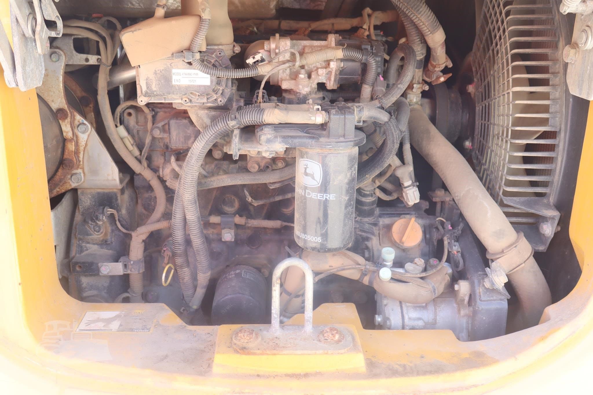 ZERO-TAIL-SWING DEERE 50G WITH QUICK COUPLER photo 7