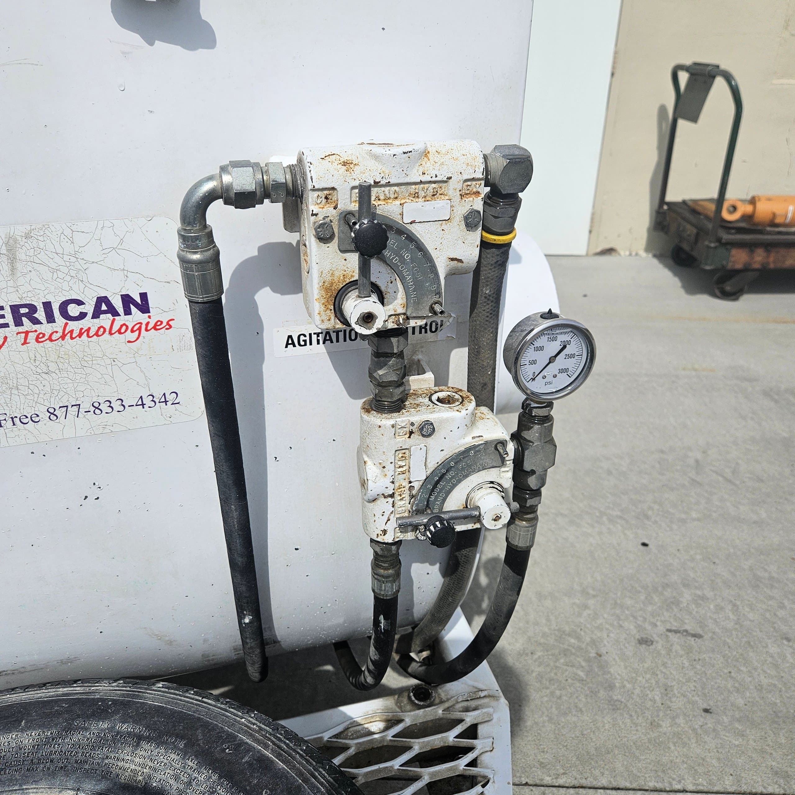 2001 American Spray Technologies Spray-Tek 150-1G trailer-mounted spray rig photo 4