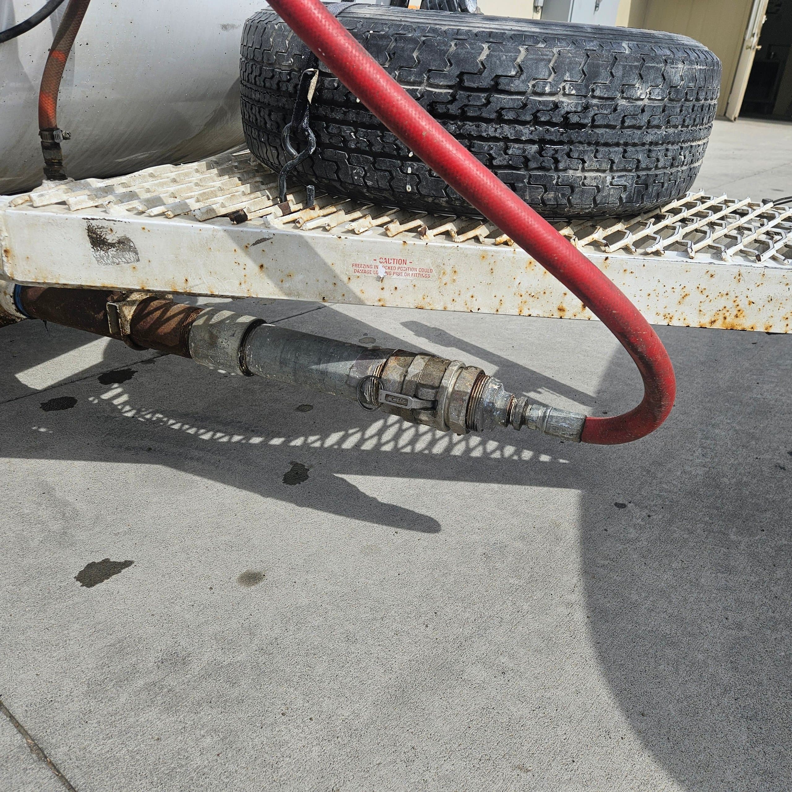 2001 American Spray Technologies Spray-Tek 150-1G trailer-mounted spray rig photo 7