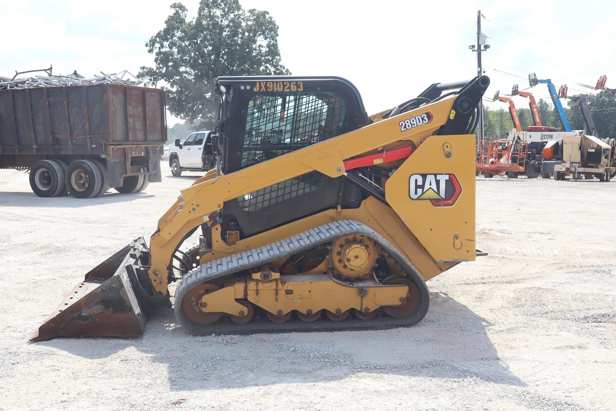 HIGH-FLOW 2022 CAT 289D3, ENCLOSED AC CAB, 2-SPEED, HYDRAULIC QUICK ATTACH photo 2