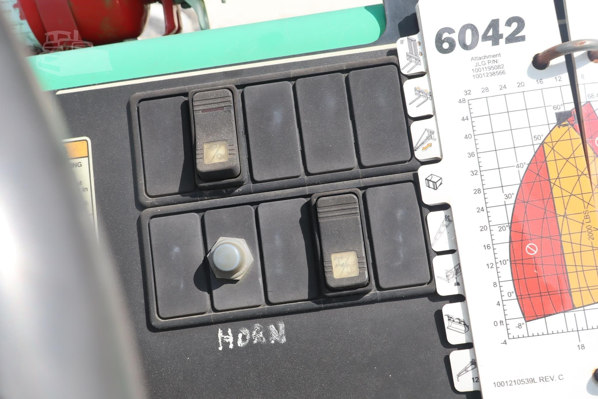 2014 SKY TRAK 6042 TELEHANDLER photo 6